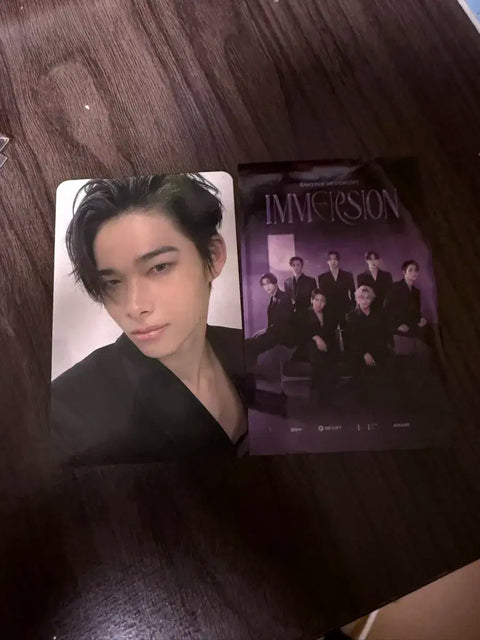 Selling Enhypen VR photocard Niki.