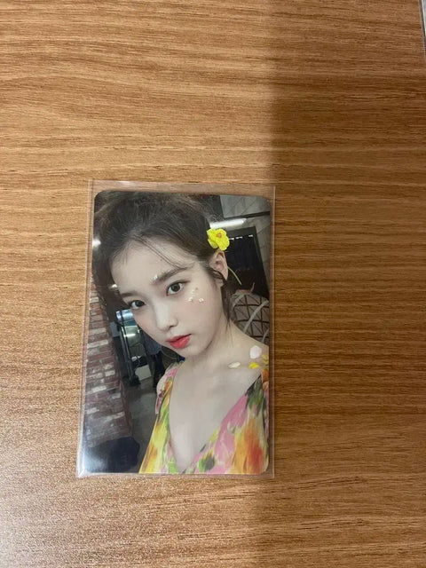 IU photocard bundle!