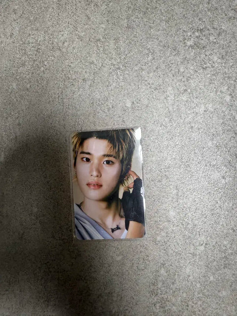 Rise hoodie, Sungchan version, including photocard