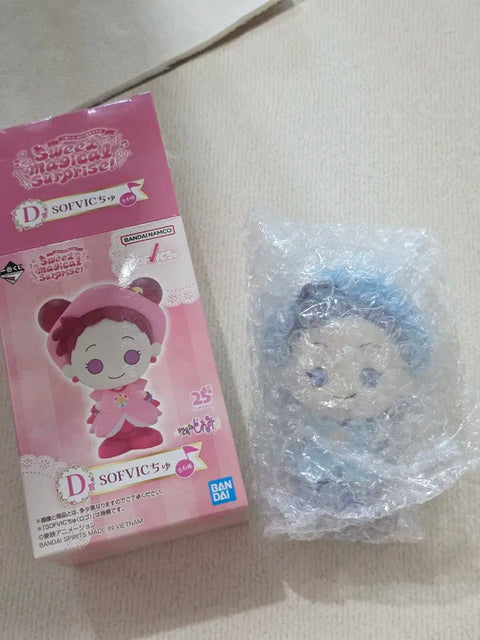 I'm selling Remikuji (lottery) figures, stickers, and zipper bags.