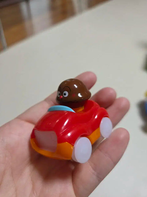 Selling Anpanman, Currypanman car figures. Anpanman gacha, Currypanman gacha.