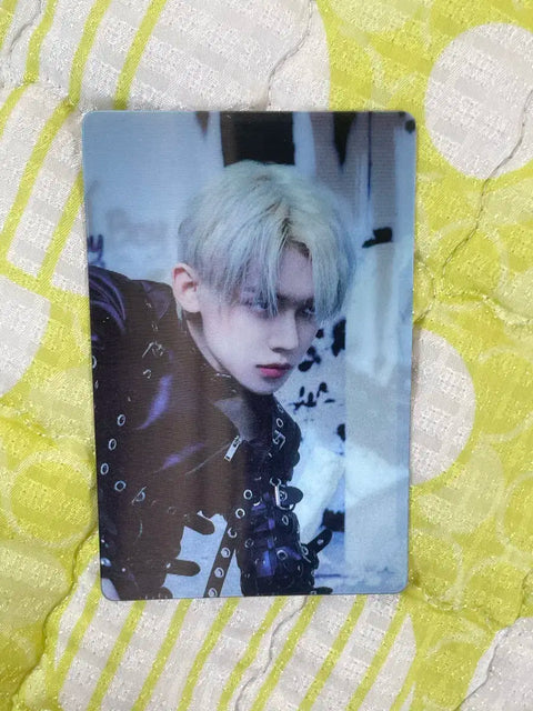 TXT Tomorrow X Together Yeonjun Lenticular Photocard