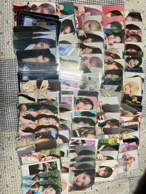 IVE official photocard, 400+ cards