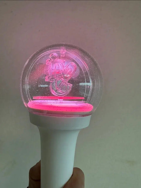 Selling Ive light stick, Aihabong! Yujin Gaeul Rei Wonyoung Liz Leeseo