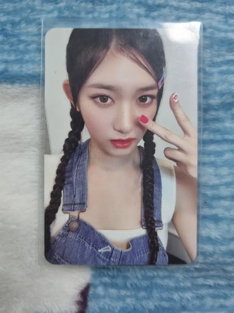IVE LeeSeo I AM photocard for sale.