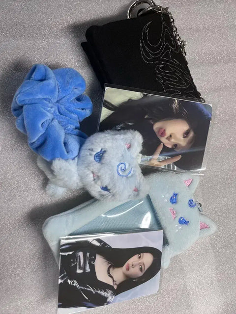 Selling aespa encore concert merchandise.