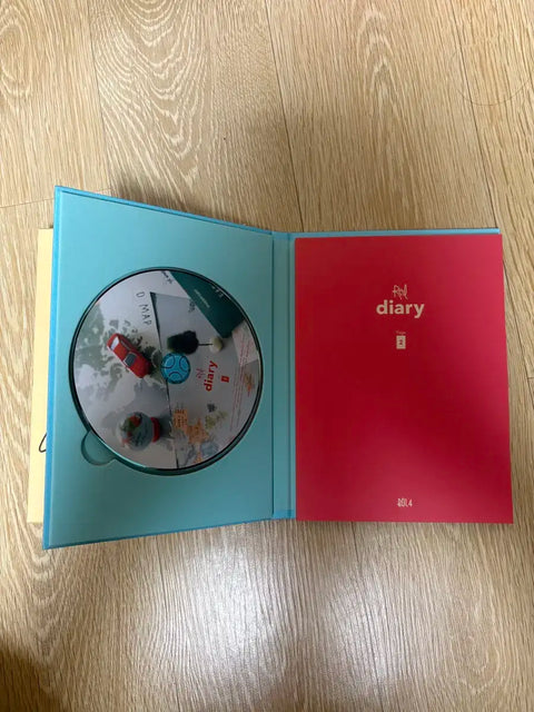 Bolbbalgan4 Red Diary Page.2 Autographed Album (Not for Sale)