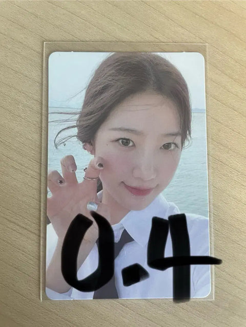 Le Sserafim Photocard Huh Yunjin