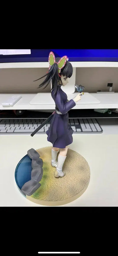 Pet Company Demon Slayer Kanao Figure