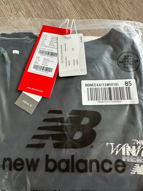 IU New Balance HULKCON Black Short Sleeve T-shirt XS