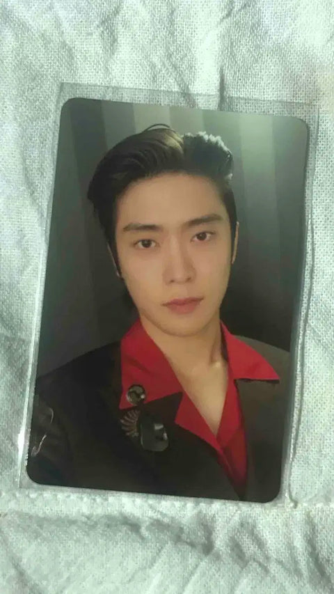 NCT Jeno, Jaemin, Mark, Haechan, Taeyong, Hendery, Jaehyun, Doyoung photocard