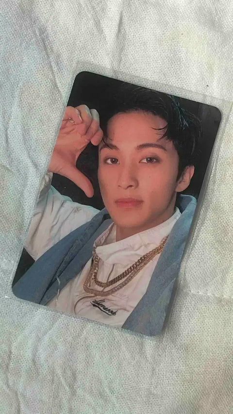 NCT Jeno, Jaemin, Mark, Haechan, Taeyong, Hendery, Jaehyun, Doyoung photocard