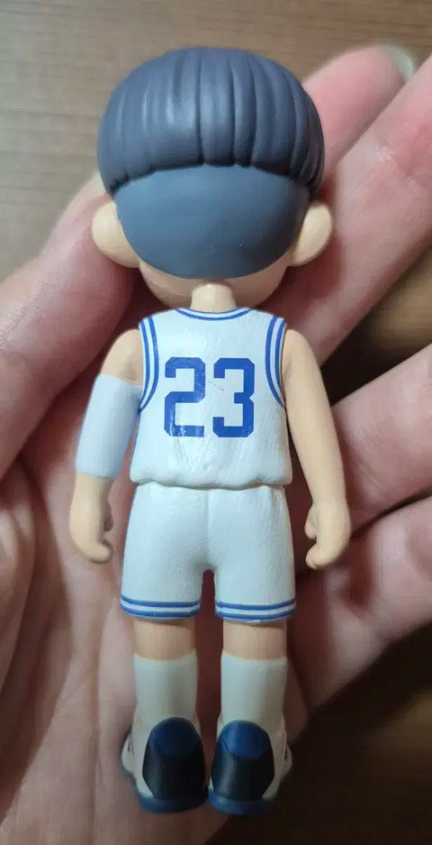 Selling Garbage Time Jisang High School Figure Set.