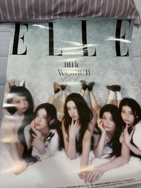 ILLIT Elle Poster Bromide
