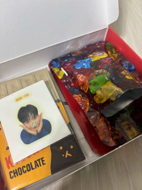Baekhyun snack party entrance gift unboxing o