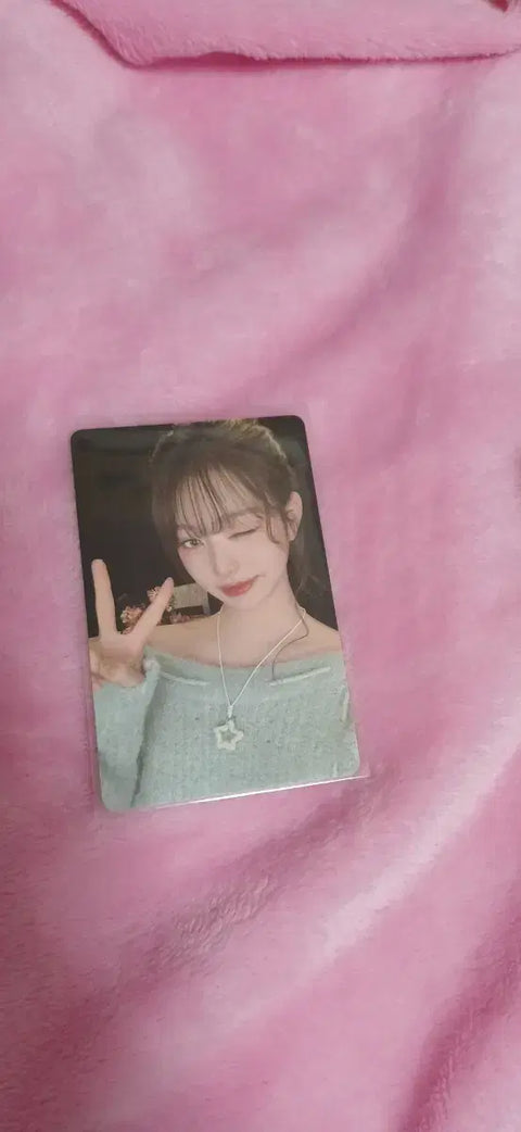 IVE Jang Wonyoung photocard album inclusions