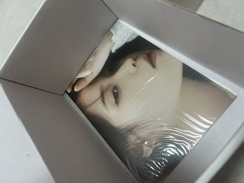 I'm selling IU Uaena 6th Gen Fanclub Kit.
