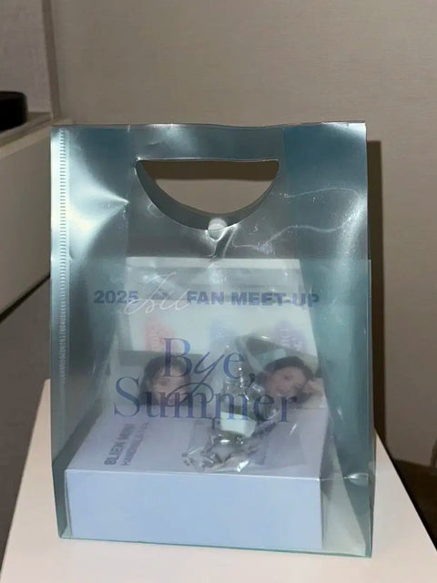 IU fan meeting support full set