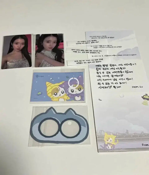 IU The Hyundai Pop-up Store Special Gift + Aleali May Photo Holder Set