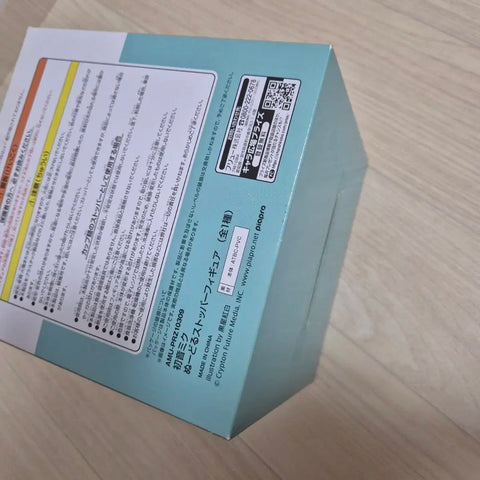 Hatsune Miku Original Noodle Stopper Figure