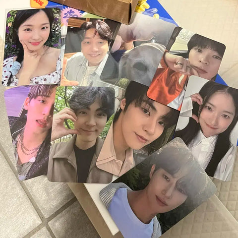 Seon Up Twie album paperweight