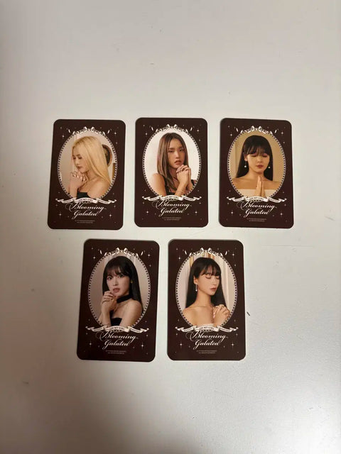 Thẻ ảnh mừng lễ hội mùa giải 2024 của Oh My Girl đang được bán