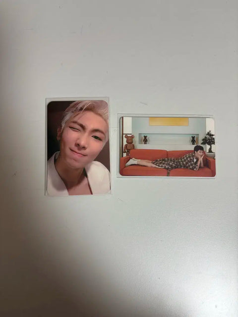 Thẻ ảnh BTS Namjoon đang được bán
