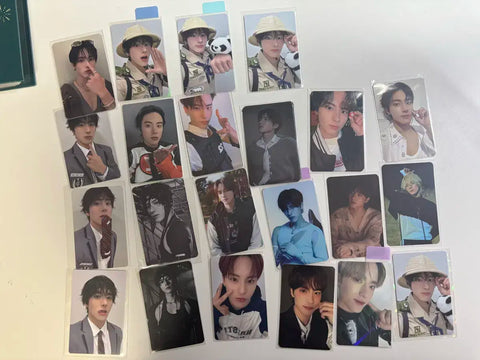 The Boyz Eric photocard 22-piece set + The B Land photo ticket, blanket