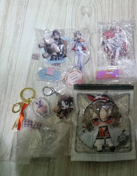 Urgent Sale) Nijisanji EN Mr. Riass Acrylic Stand, Keychain, Pucchitto (Peto) - Bundle