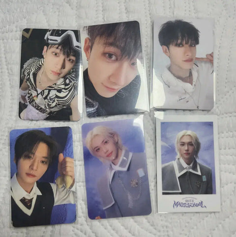 Stray Kids photocard bulk sale, clearing out due to leaving the fandom.