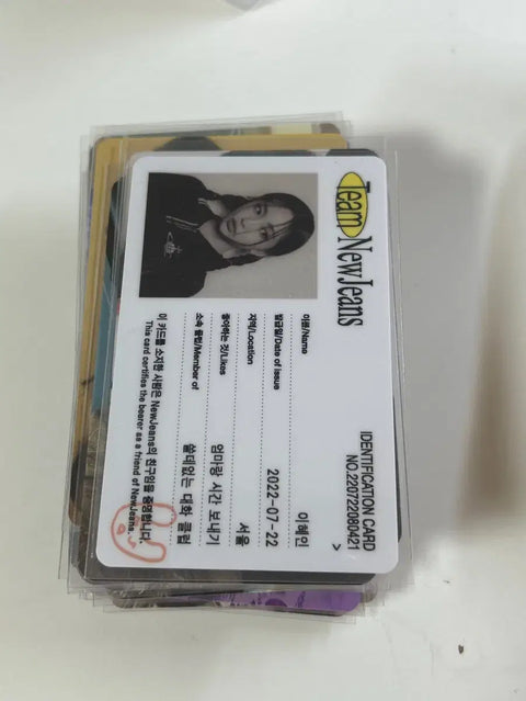 Selling NewJeans photo cards