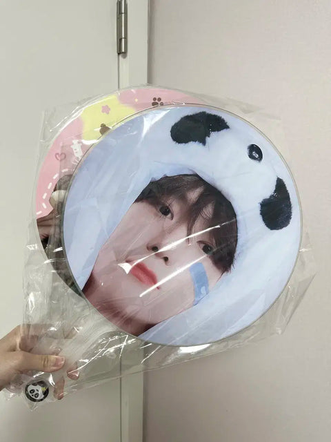 THE BOYZ Hyunjae Uchiwa