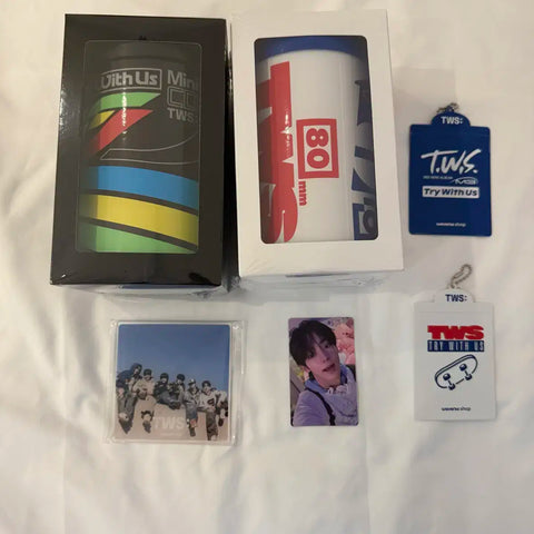 TWS mini album vol. 3 (unopened) x 2 + showcase benefit + Hanjin photocard