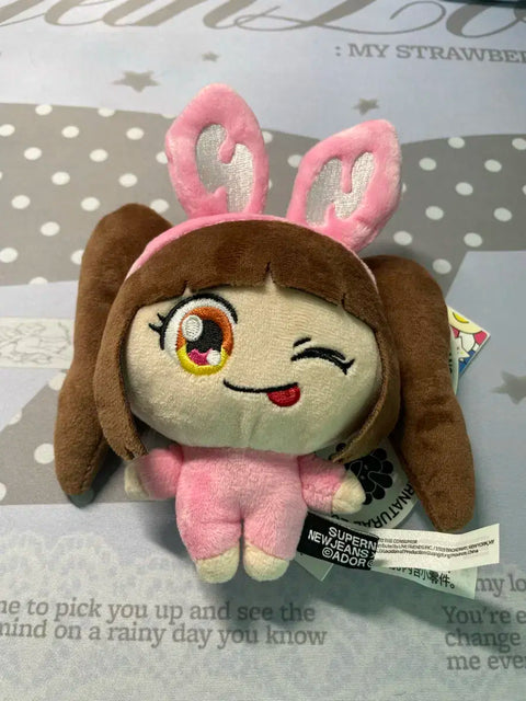 NewJeans Hanni Murakami Pop-Up Doll