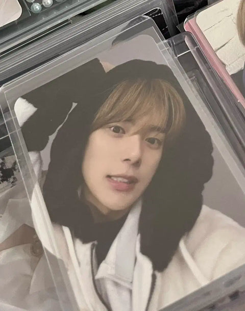 MONSTA X Minhyuk photocard