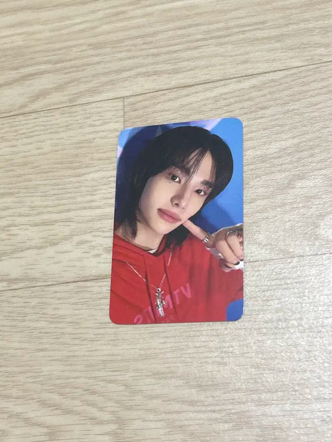 Stray Kids Hyunjin Season's Greetings photocard