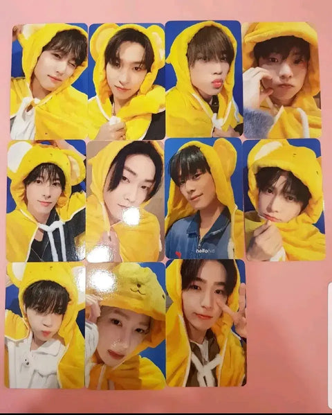The Boyz Double-Sided Fuse Hello Live (Set of 11)