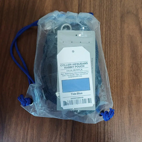 NewJeans kolle card wallet blue bag back