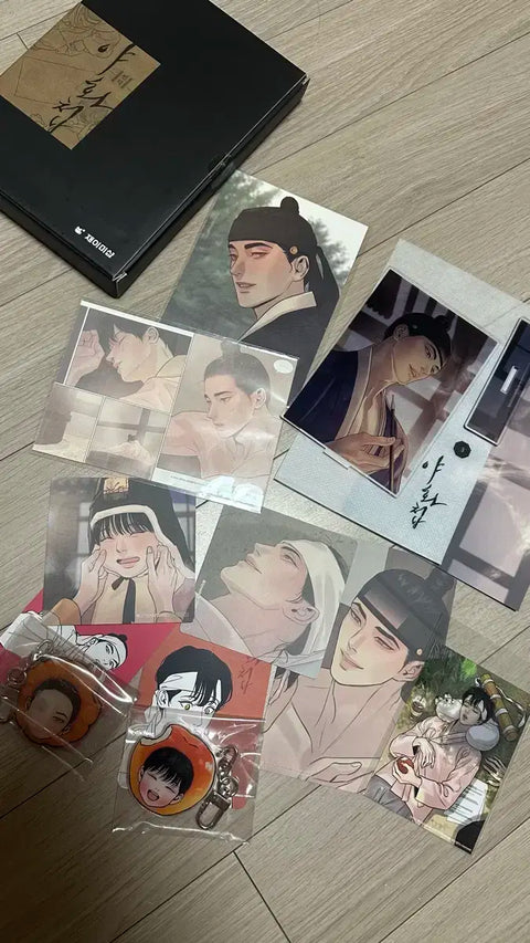 Yawahwa Cheop Limited Edition Goods Photo Card Postcard Acrylic Keyring for Sale