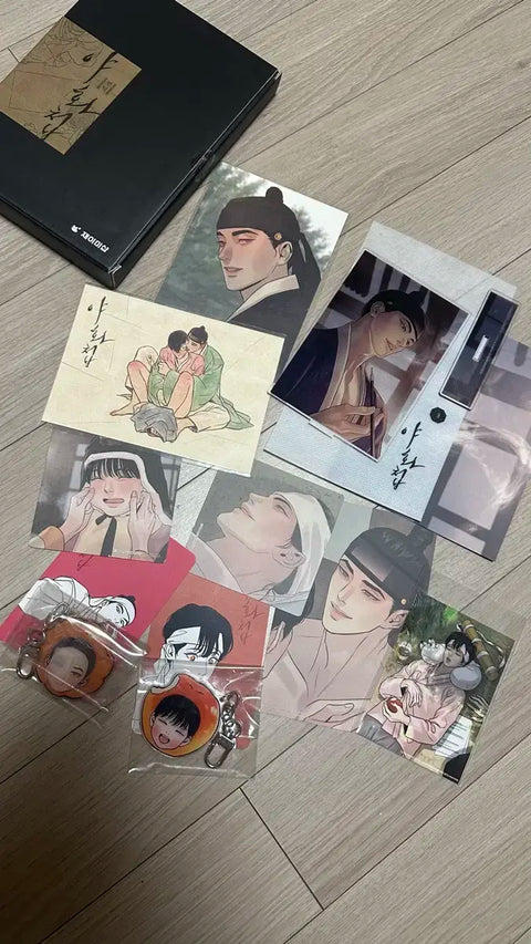 Yawahwa Cheop Limited Edition Goods Photo Card Postcard Acrylic Keyring for Sale