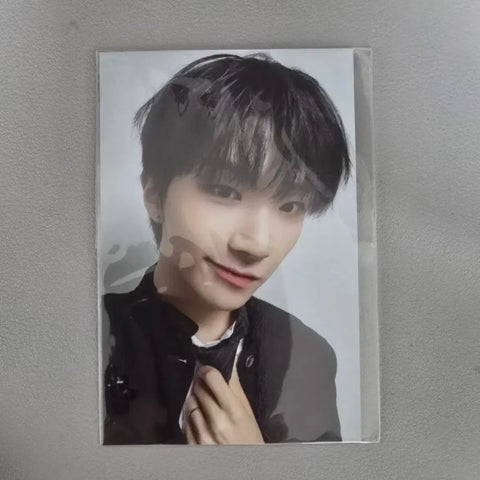 Punekdo 50,000 won special U:Niverse HAKYEON photo card