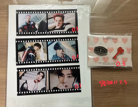 MONSTA X merch