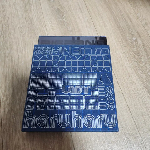 Selling Big Bang's 3rd Album "Day by Day".