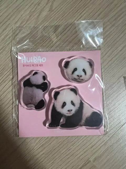 Bao Family) Hui Bao Magnet