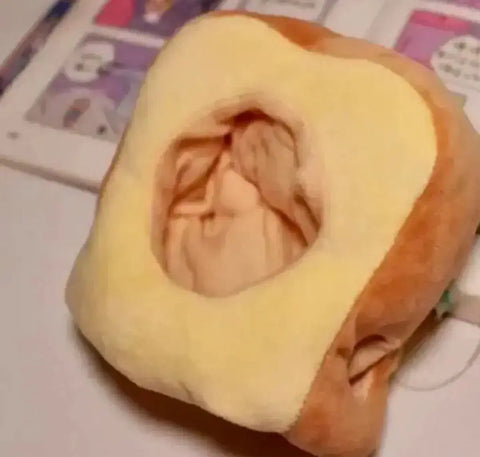Super urgent sale! 10cm bread doll clothes and hat