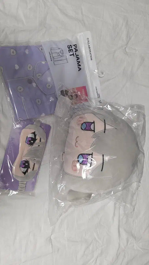 Isegye Idol Ayene Pajama Eye Mask Face Cushion for Sale