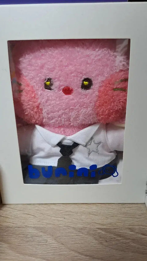 NewJeans Bunnini chuyển nhượng