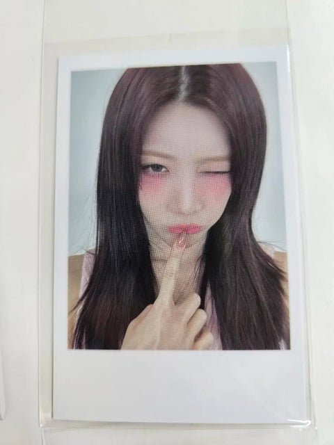 Artemis Kim Lip Fansite Photocard Transfer