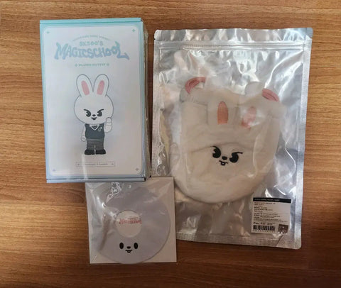 Stray Kids Skzoo Leebit Pouch Tube Outfit Bundle