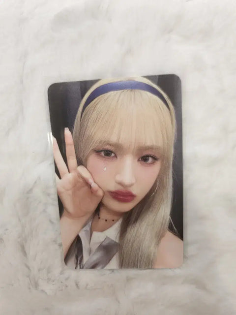 Official Goods Freebie) I'm selling IVE Liz World Tour Encore Concert DVD SQS Special Gift!